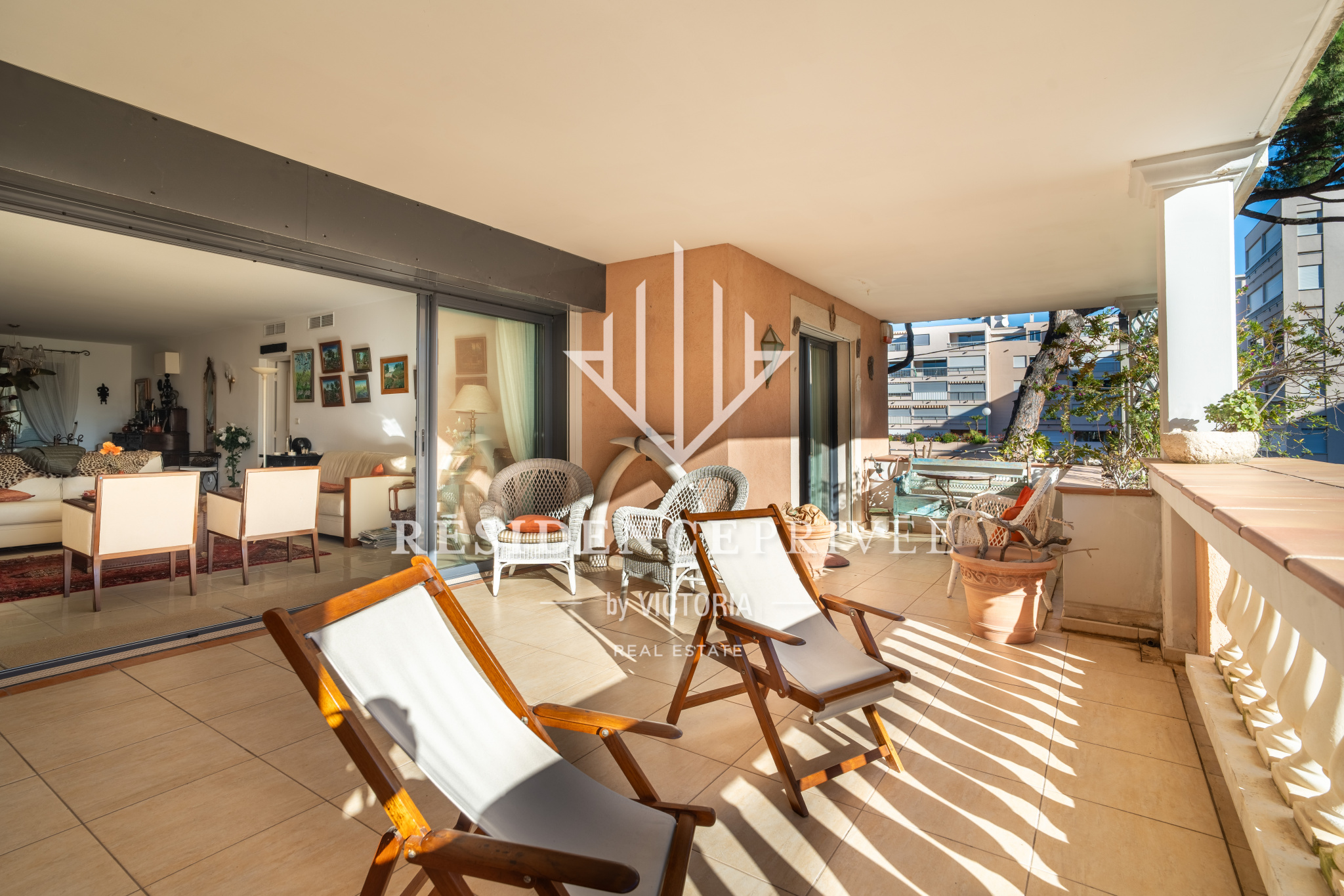 Appartement 5 pièces Terrasse, Piscine et Garage sur le Port de Hyères