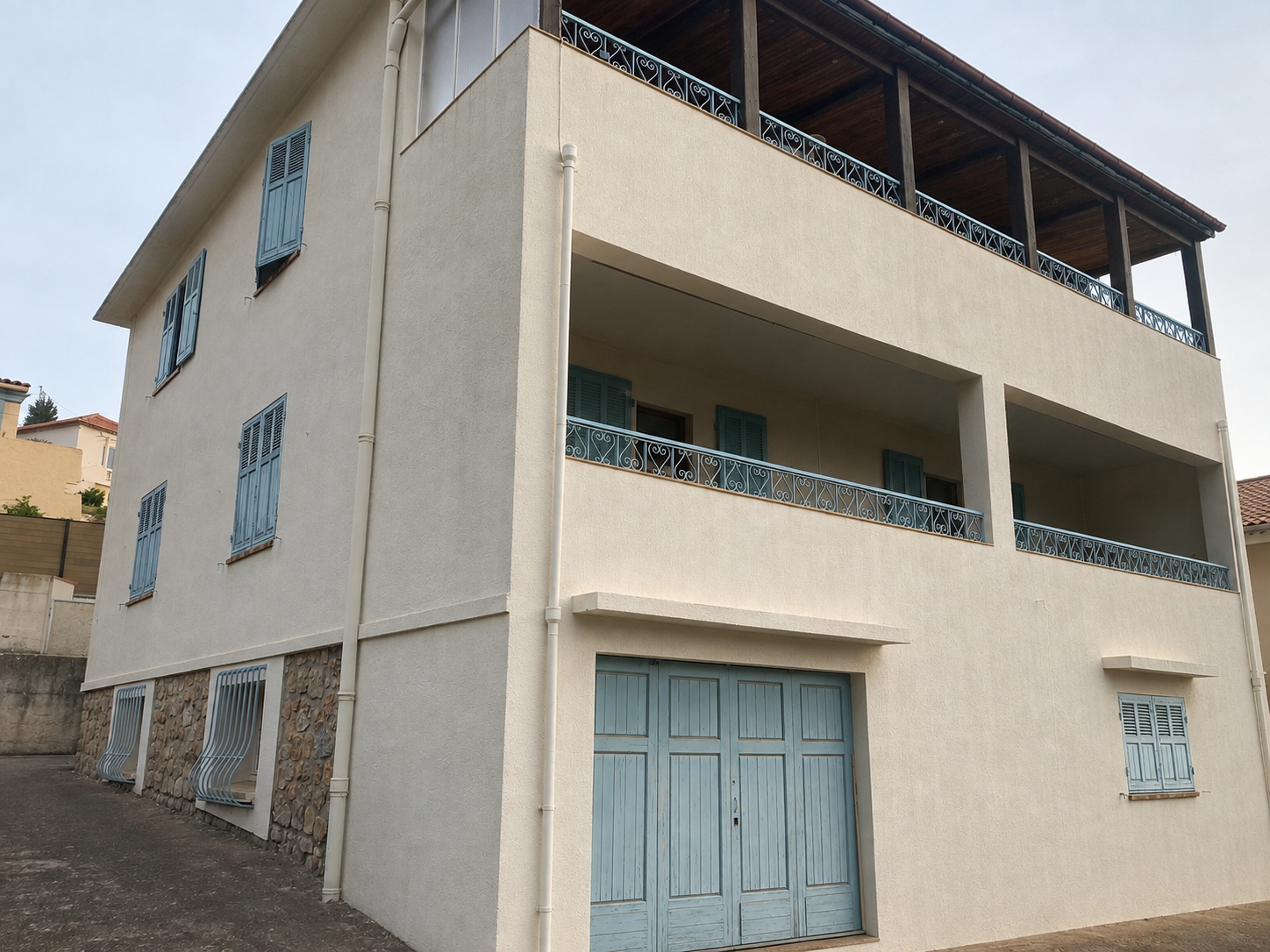 VILLA 2 APPARTEMENTS HYERES PROXIMITE CENTRE VILLE