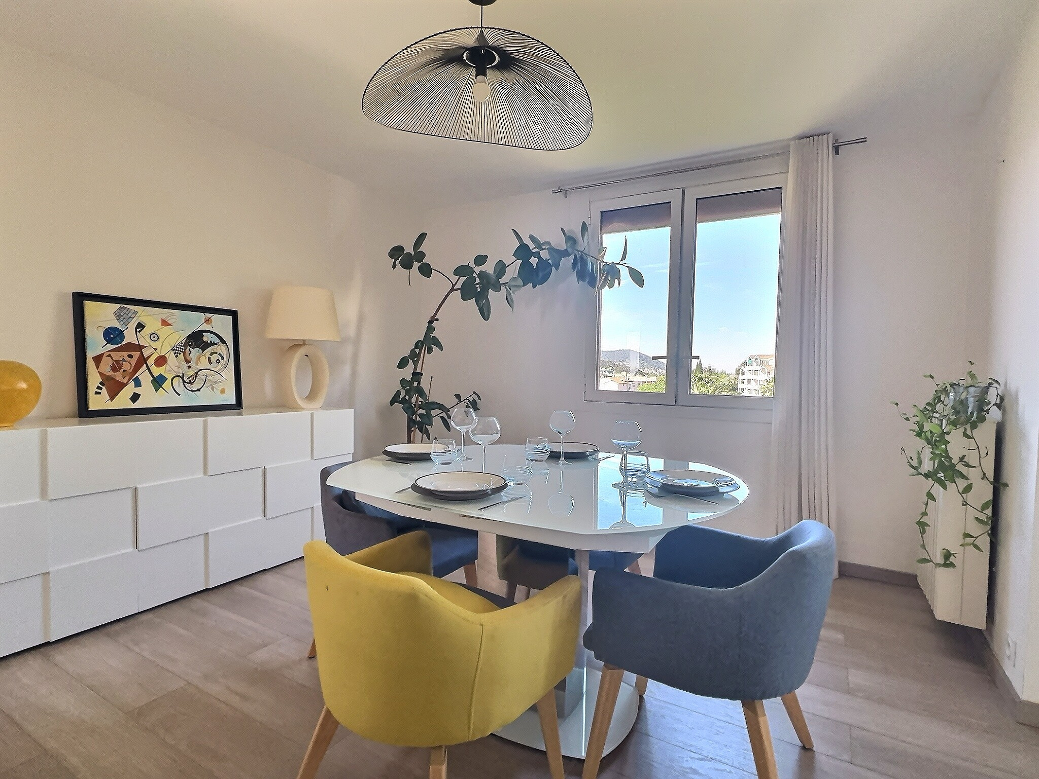 Appartement T5 92m2- Dernier étage - Ascenseur - Balcon